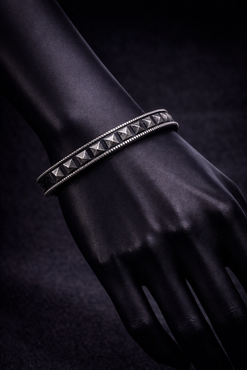 PYRAMIDS OF THE HAND — bracelets | JOOLHOUSE